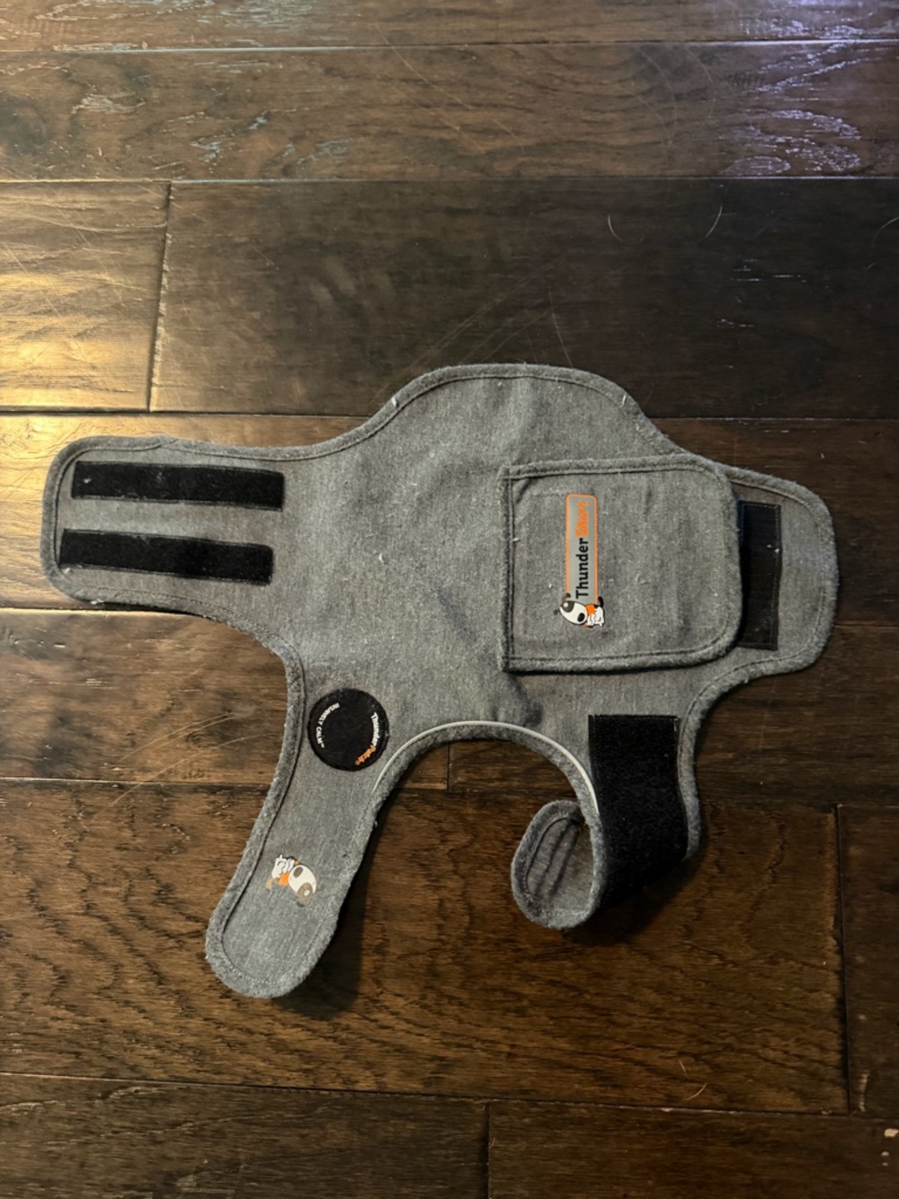 Thundershirt Gray Calming Dog Wrap with Velcro Closures XS